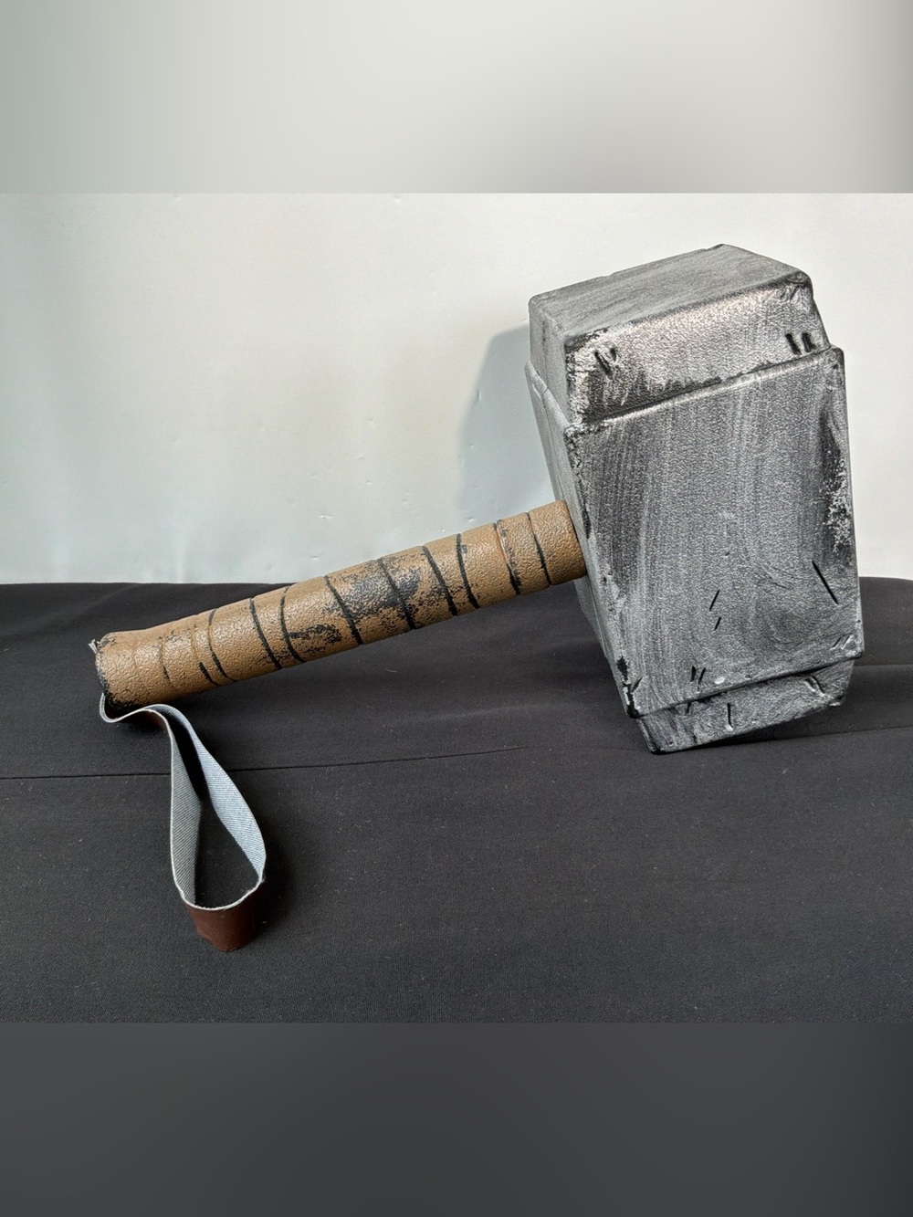 Thor's Hammer  Marvel Avengers Halloween Cosplay Costume Plastic Toy 15 inch